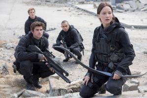 The Hunger Games: Mockingjay - Part 2 cast photo