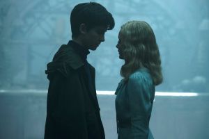 Miss Peregrine's Home for Peculiar Children cast photo