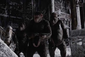 War for the Planet of the Apes cast photo