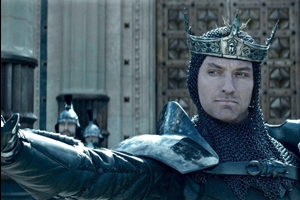 King Arthur: Legend of the Sword cast photo
