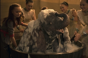 Still 6 for Dumbo 3D