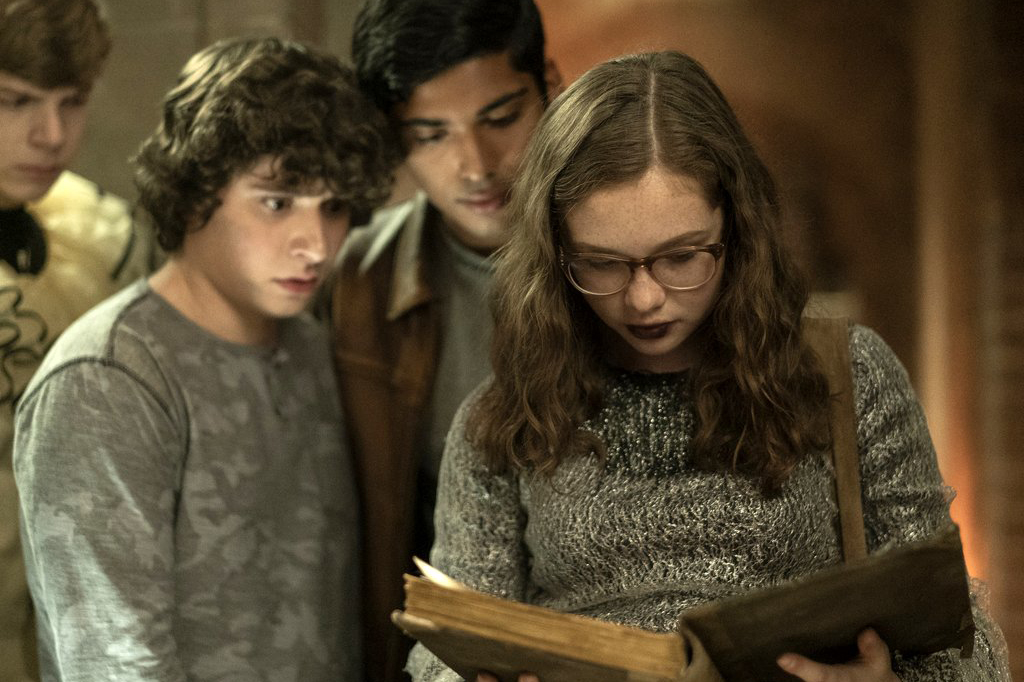 scary stories to tell in the dark premiere