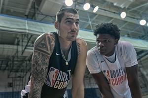 Still 2 for Hustle